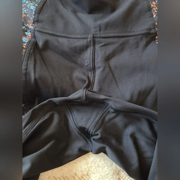 lululemon athletica Red and Black Artistic Leggings - Picture 7 of 9